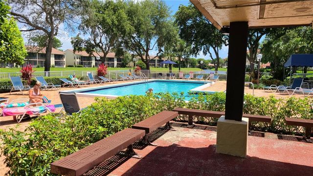 1929 SW 15th St 41, Deerfield Beach, FL 33442
