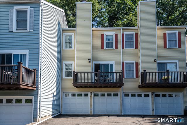 55 Mill Plain Road 25-3, Danbury, CT 06811
