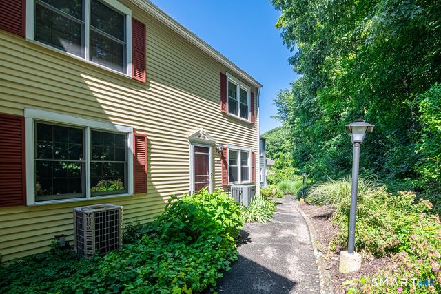 55 Mill Plain Road 25-3, Danbury, CT 06811