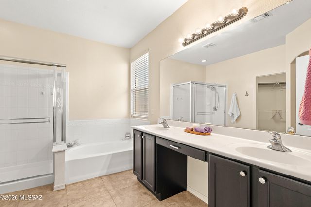 965 W Cork Oak Place, Oro Valley, AZ 85755