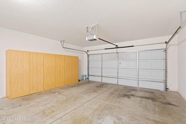 965 W Cork Oak Place, Oro Valley, AZ 85755