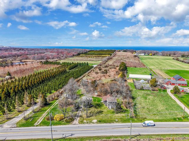 5528 Sound Avenue, Riverhead, NY 11901