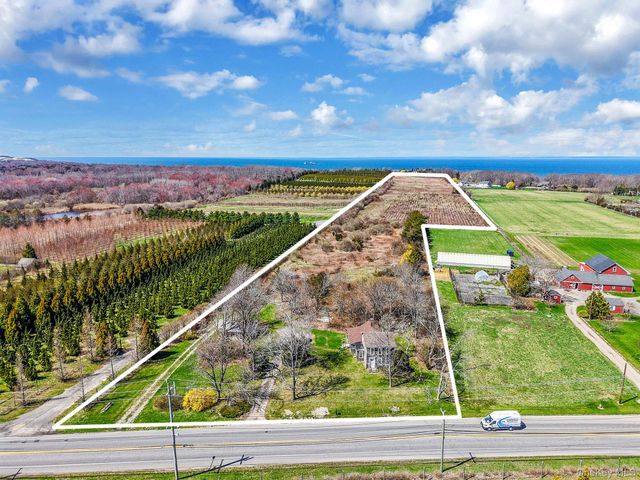 5528 Sound Avenue, Riverhead, NY 11901