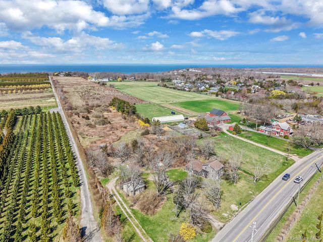 5528 Sound Avenue, Riverhead, NY 11901
