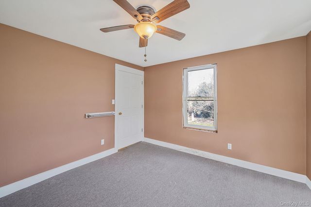 5528 Sound Avenue, Riverhead, NY 11901
