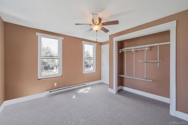 5528 Sound Avenue, Riverhead, NY 11901