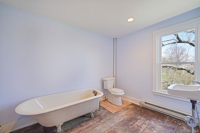 5528 Sound Avenue, Riverhead, NY 11901