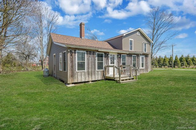 5528 Sound Avenue, Riverhead, NY 11901