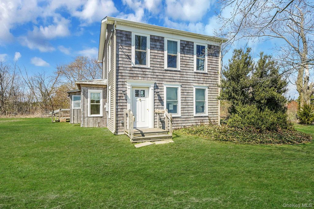 5528 Sound Avenue, Riverhead, NY 11901
