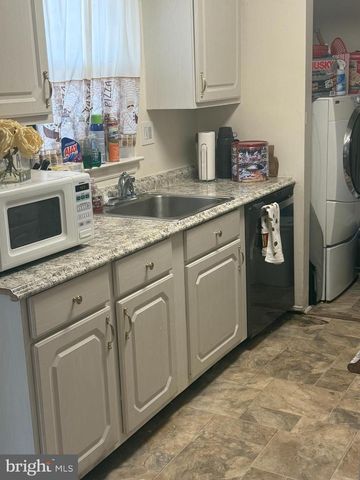 2402 FERRELL CT, Waldorf, MD 20602