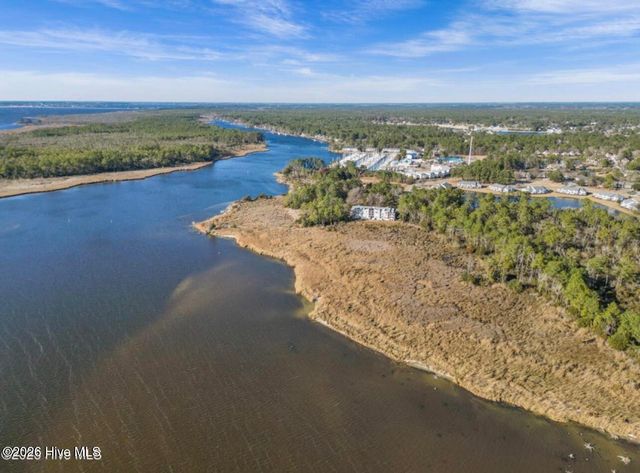 9111 Riverview Drive, New Bern, NC 28560