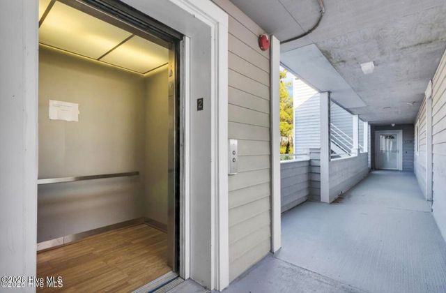 9111 Riverview Drive, New Bern, NC 28560