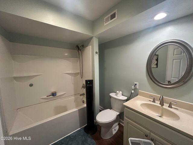 9111 Riverview Drive, New Bern, NC 28560