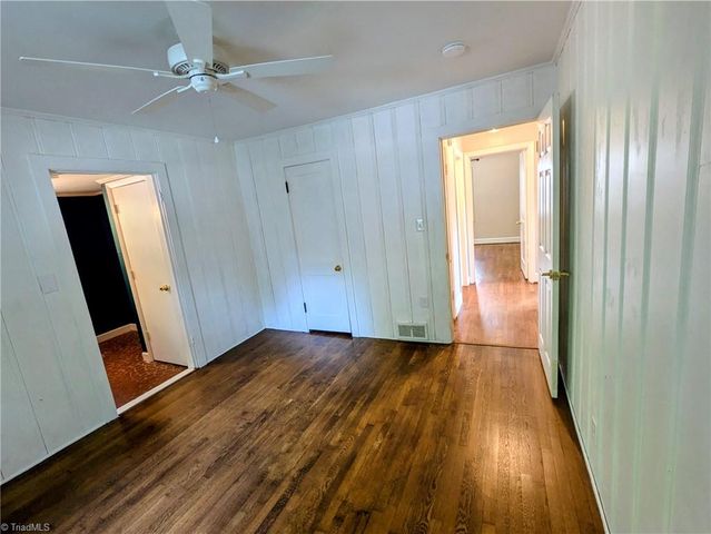 1004 Lockland Avenue, Winston-salem, NC 27103