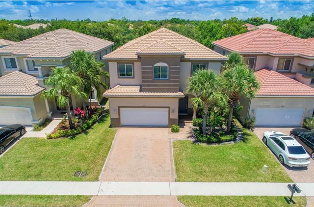 1088 Grove Park Circle, Boynton Beach, FL 33436