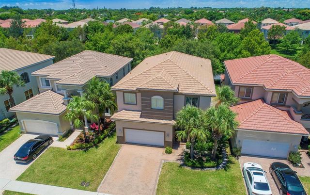 1088 Grove Park Circle, Boynton Beach, FL 33436