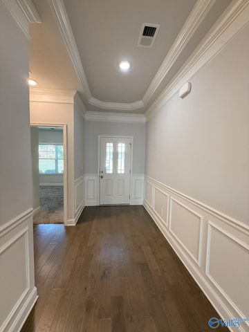 7921 Gabriela Drive NW, Huntsville, AL 35806