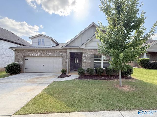 7921 Gabriela Drive NW, Huntsville, AL 35806