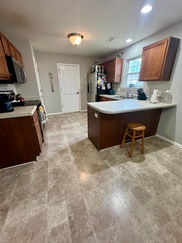 5006 SANDSTONE DR, Columbia, MO 65202