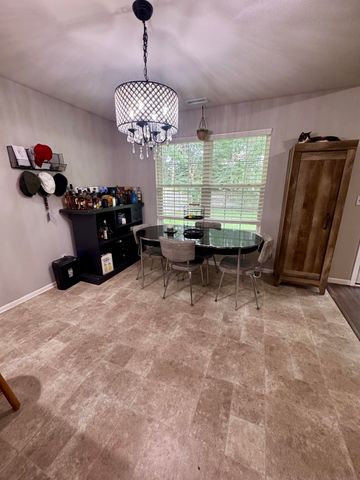 5006 SANDSTONE DR, Columbia, MO 65202
