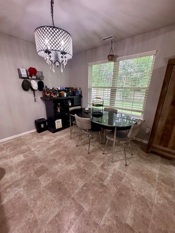 5006 SANDSTONE DR, Columbia, MO 65202
