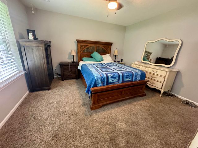 5006 SANDSTONE DR, Columbia, MO 65202