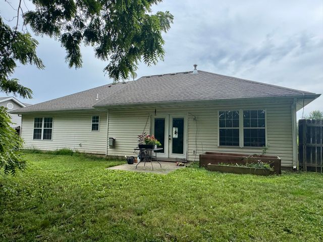 5006 SANDSTONE DR, Columbia, MO 65202