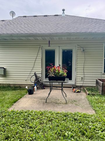 5006 SANDSTONE DR, Columbia, MO 65202