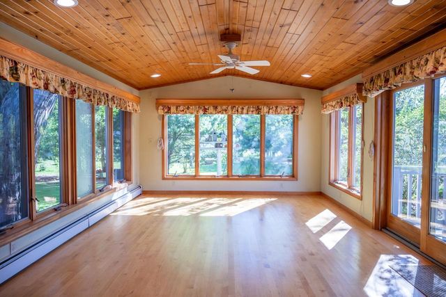 111 W Monroe Street, Mauston, WI 53948