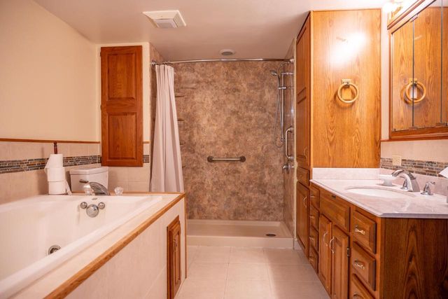 111 W Monroe Street, Mauston, WI 53948
