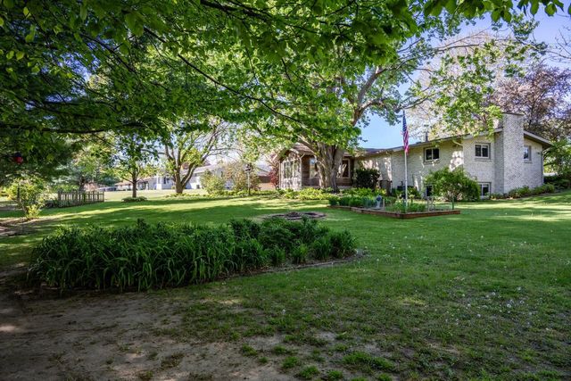 111 W Monroe Street, Mauston, WI 53948