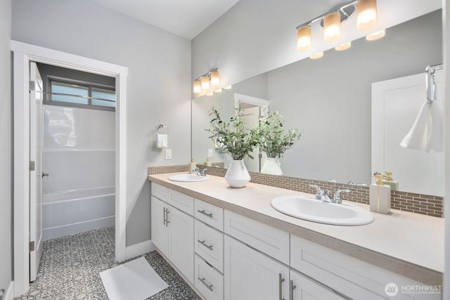 13405 Edmunds Parkway E, Bonney Lake, WA 98391