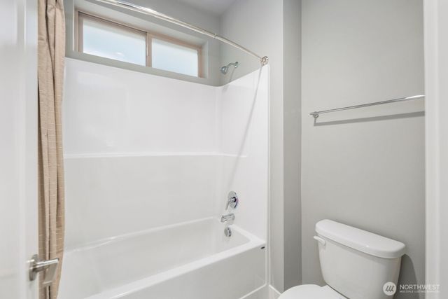 13405 Edmunds Parkway E, Bonney Lake, WA 98391