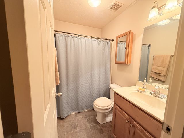 109 Beaver Creek Dr, Portland, TN 37148