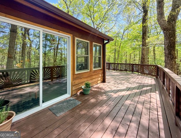 163 Horse Range Place, Cleveland, GA 30528