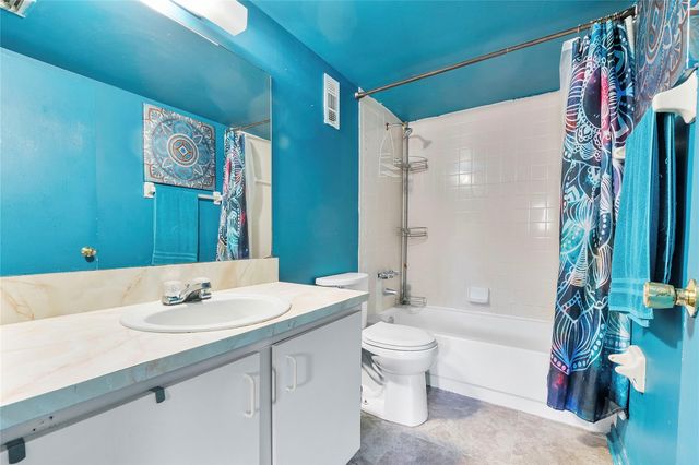 2070 NW 43rd Terrace 6, Lauderhill, FL 33313