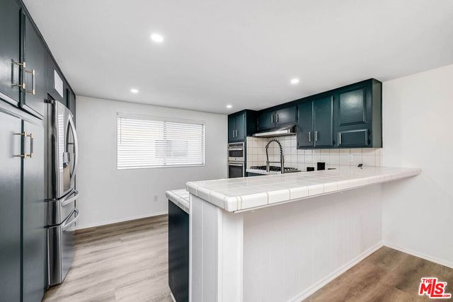 4231 W Sarah Street, Burbank, CA 91505