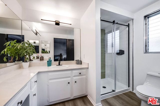 4231 W Sarah Street, Burbank, CA 91505