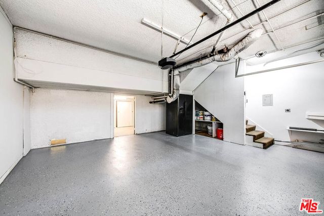4231 W Sarah Street, Burbank, CA 91505