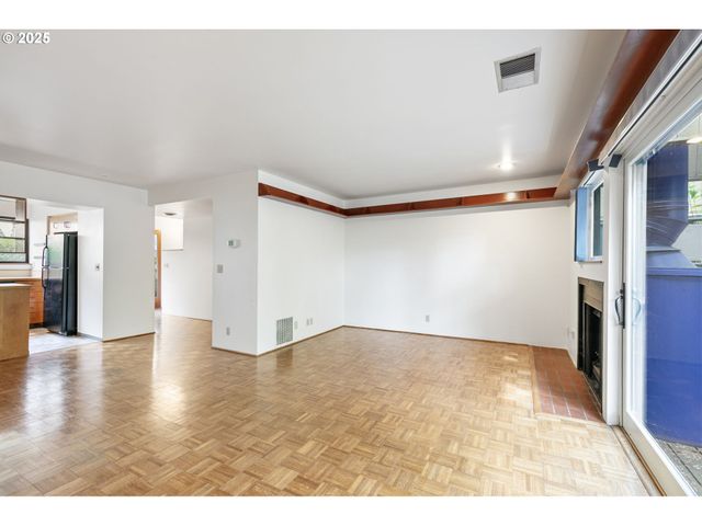 974 LINCOLN St, Eugene, OR 97401