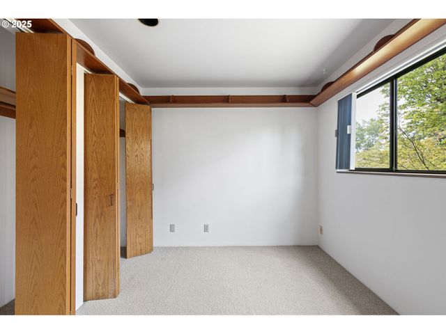 974 LINCOLN St, Eugene, OR 97401