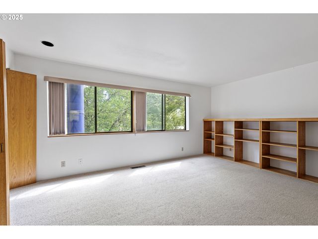 974 LINCOLN St, Eugene, OR 97401