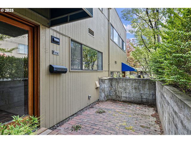 974 LINCOLN St, Eugene, OR 97401