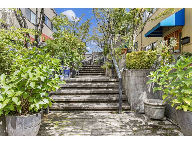 974 LINCOLN St, Eugene, OR 97401