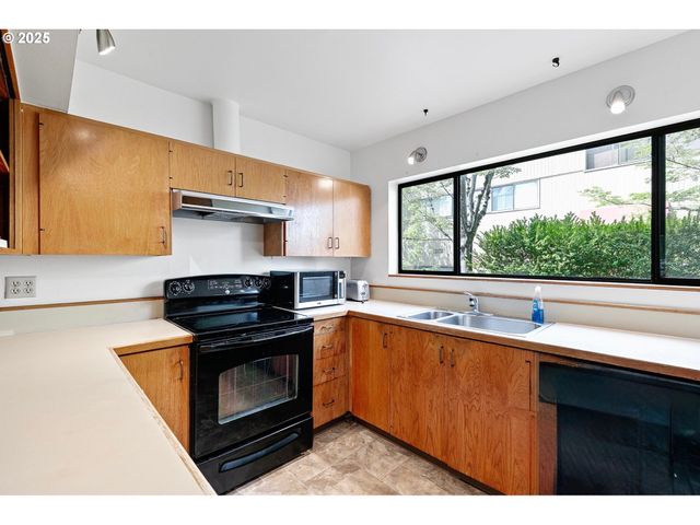 974 LINCOLN St, Eugene, OR 97401