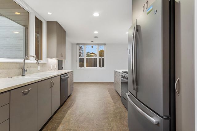 301 G H Baker Drive, Urbana, IL 61801