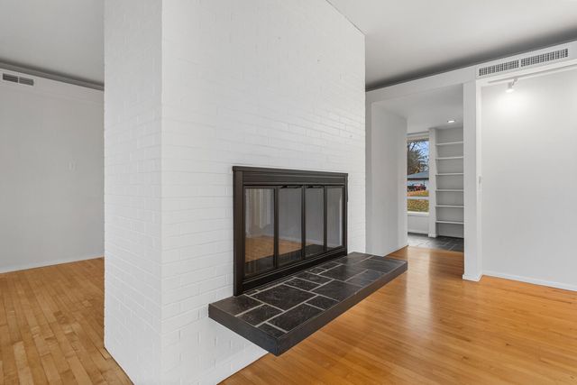 301 G H Baker Drive, Urbana, IL 61801