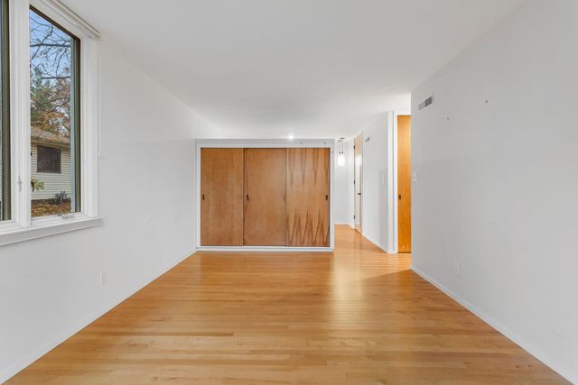 301 G H Baker Drive, Urbana, IL 61801