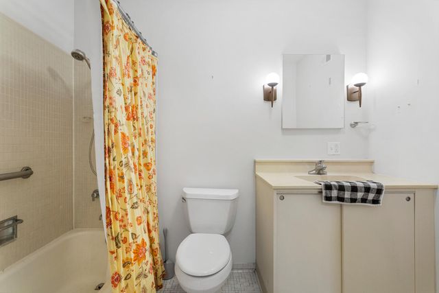 301 G H Baker Drive, Urbana, IL 61801