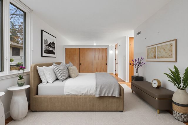 301 G H Baker Drive, Urbana, IL 61801